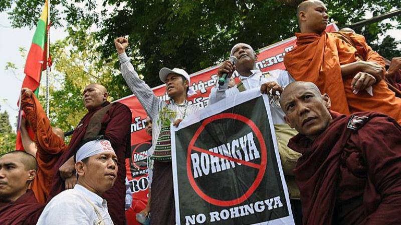 Des extrémistes bouddhistes ont manifesté, le 28 avril, devant l’ambassade américaine à Rangoun. Romeo Gacad/AFP
